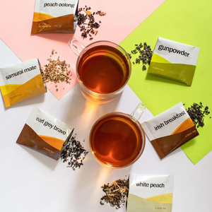 흑복숭아 아이리쉬 브렉퍼스트 티와 녹차를 포함한 다양한 티백